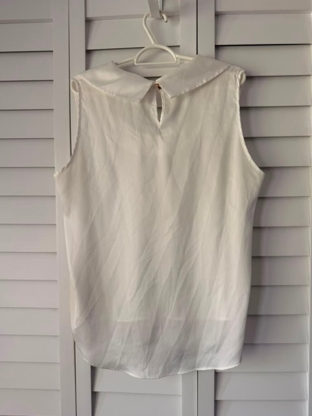 Calvin Klein White Sleeveless Blouse Women Large Satin Career Top - Picture 5 of 12